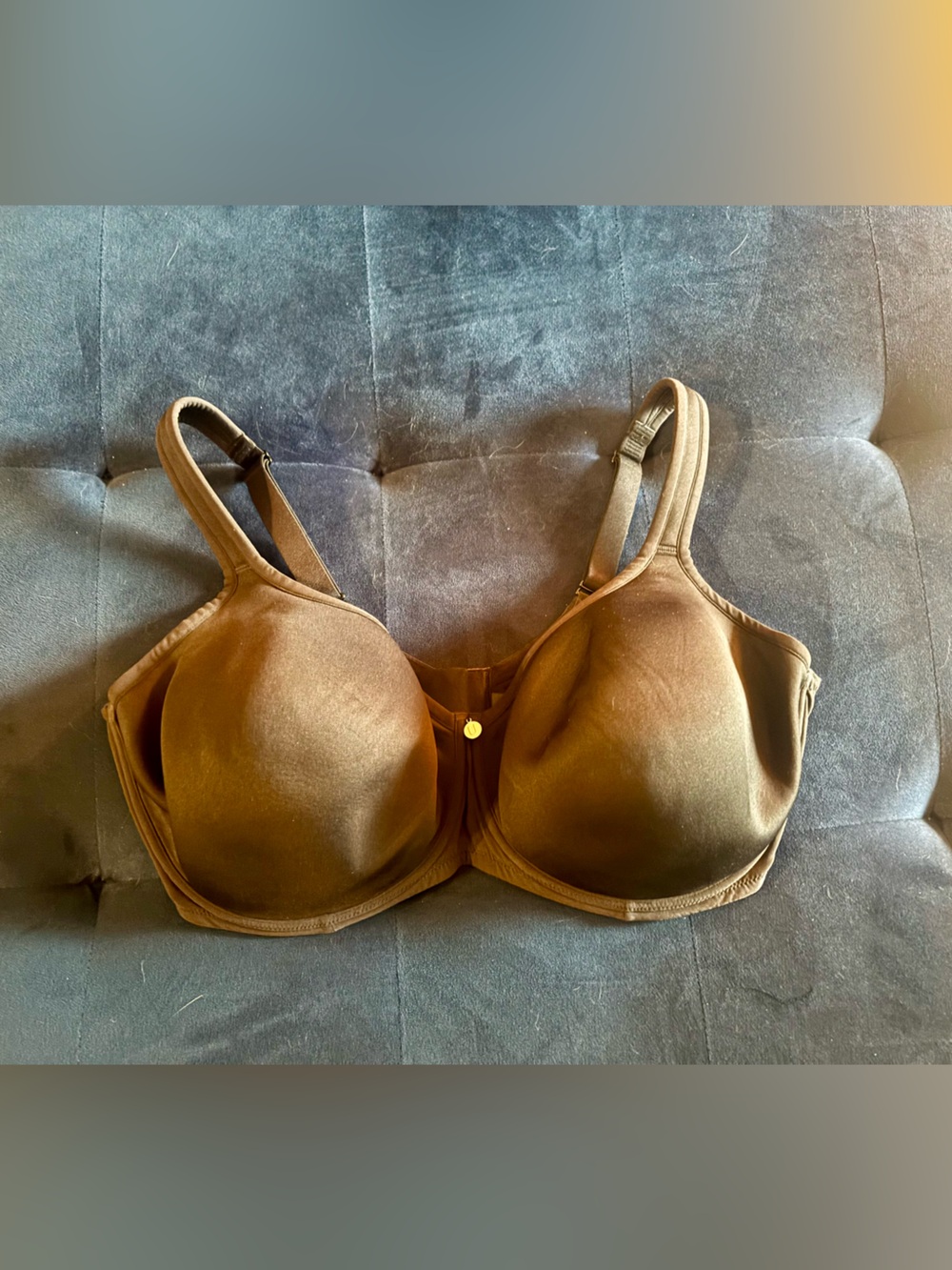 Smooth Contour Full-Coverage Bra in Black